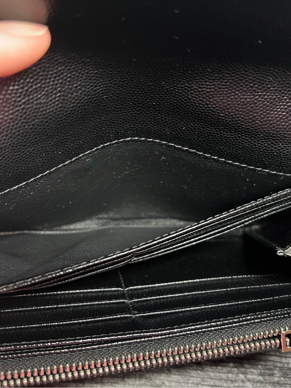 Authentic Saint Laurent Black Grain De Poudre Stud Marquage Wallet w/ COA - Picture 5 of 10